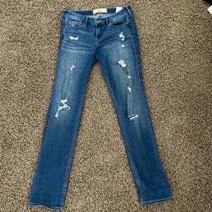Hollister distressed skinny jeans